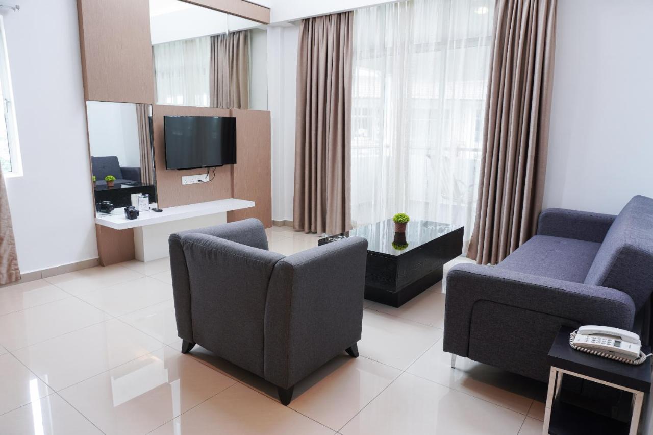 Amansari Residence Resort Johor Bahru Esterno foto