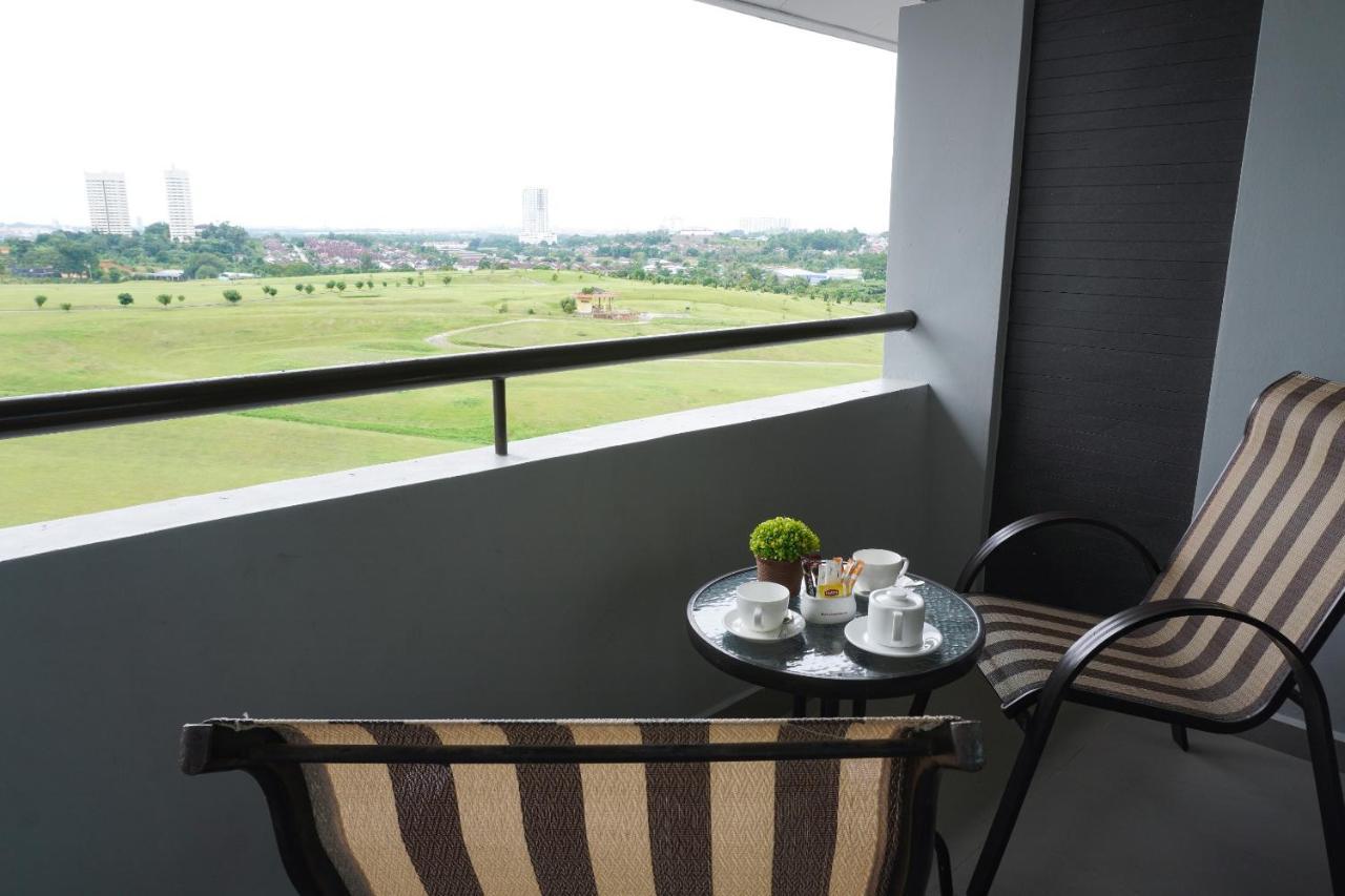Amansari Residence Resort Johor Bahru Esterno foto