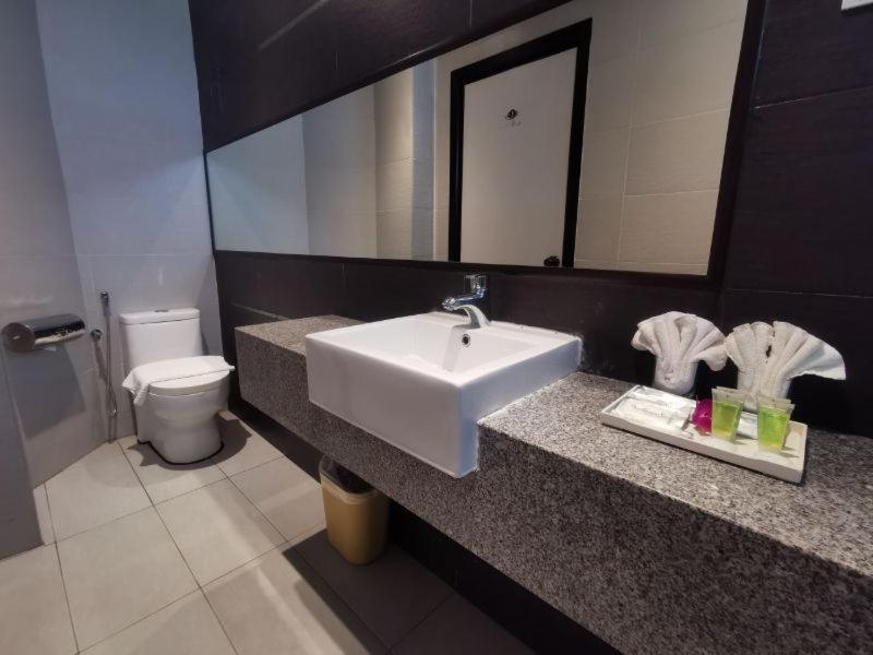 Amansari Residence Resort Johor Bahru Esterno foto