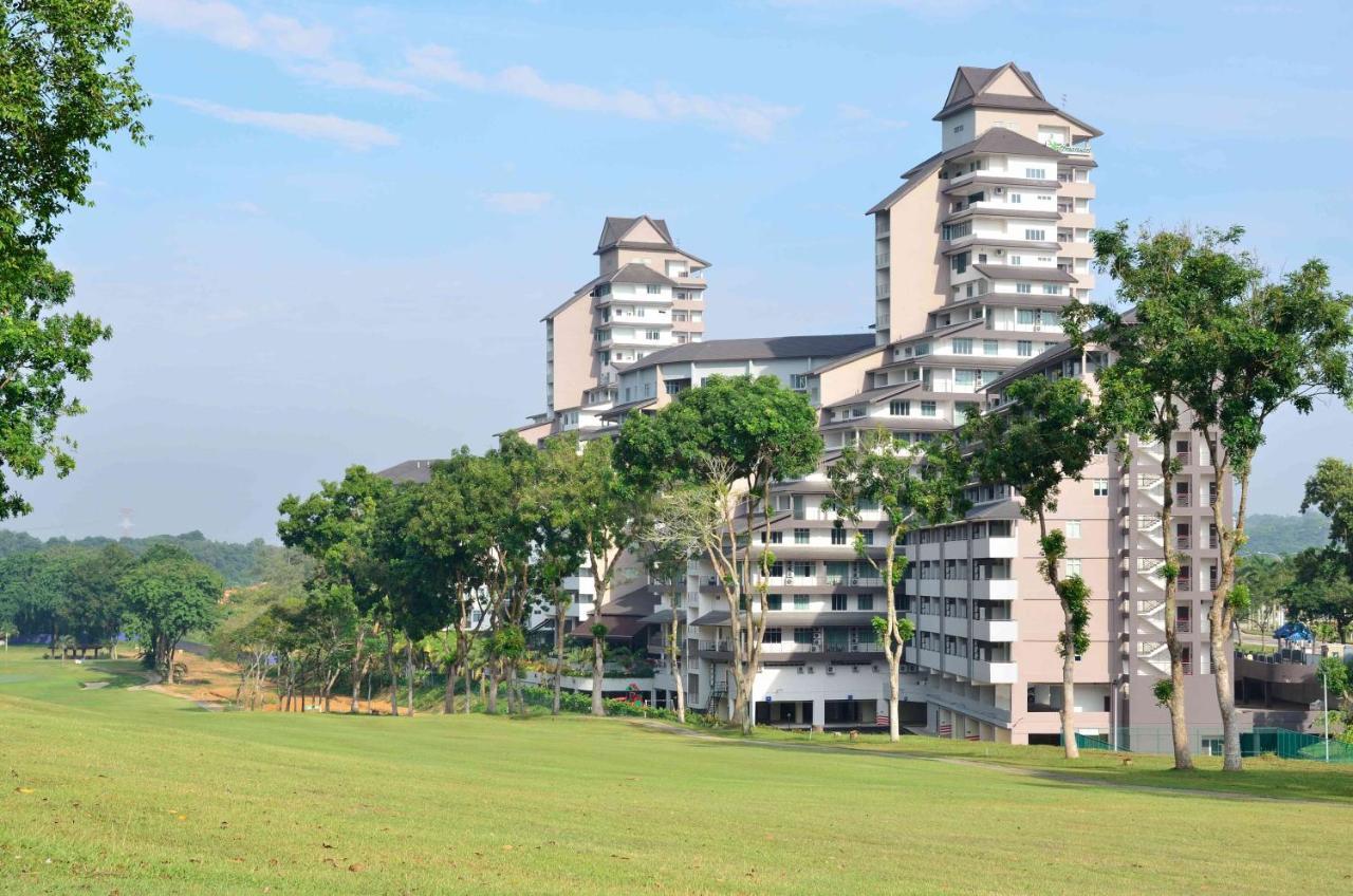 Amansari Residence Resort Johor Bahru Esterno foto